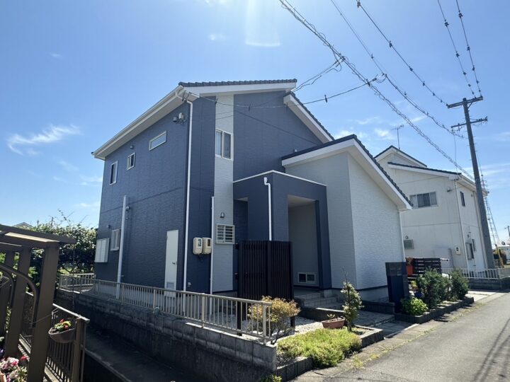 安八町の外壁塗装　人気のブルーグレーでシンプルモダンな住まいに