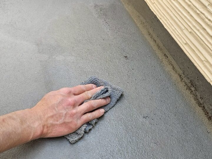バルコニー床脱脂作業