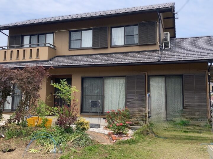 笠松町の外壁塗装　四季を彩る和モダンの住まい