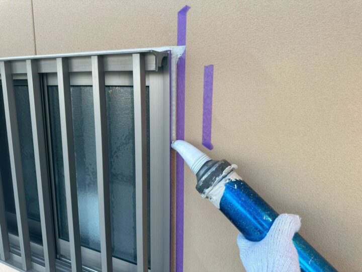 窓枠シーリング