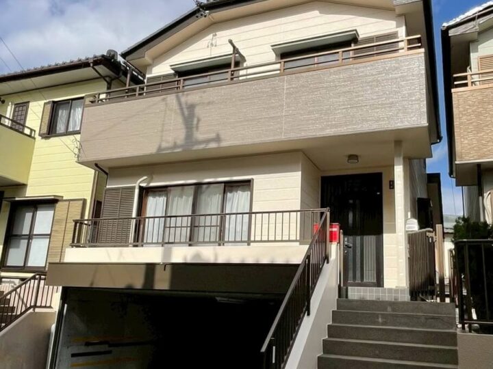 瑞穂市の外壁塗装　街並みに馴染む優しいツートーン住宅